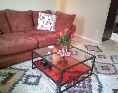 1015 E Yager Ln E - Photo Thumbnail 3