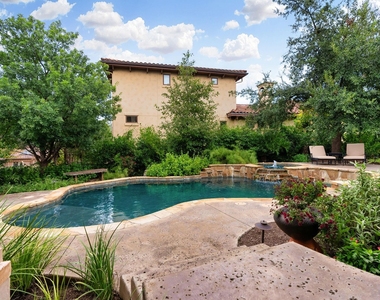 308 Golden Bear Dr - Photo Thumbnail 6