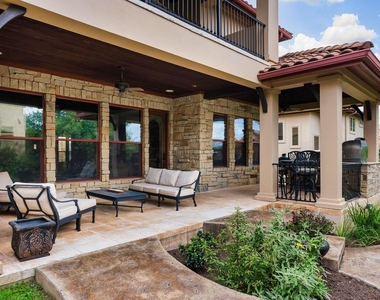 308 Golden Bear Dr - Photo Thumbnail 9