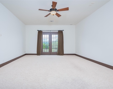 308 Golden Bear Dr - Photo Thumbnail 27