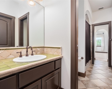 308 Golden Bear Dr - Photo Thumbnail 31