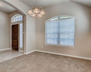 108 Wallin Farms Dr - Photo Thumbnail 11