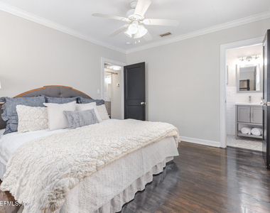 4620 Attleboro Street - Photo Thumbnail 17