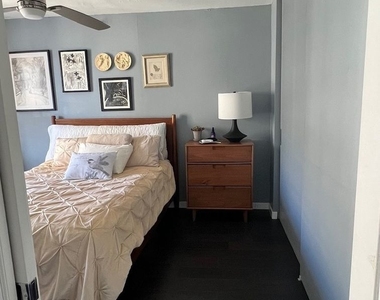 10 E Ontario Street - Photo Thumbnail 6