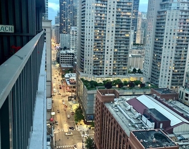10 E Ontario Street - Photo Thumbnail 18