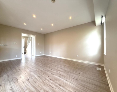 750 Roosevelt Road - Photo Thumbnail 1