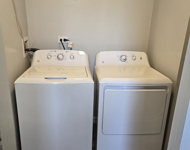 63 W Manchester Drive - Photo Thumbnail 6