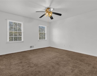 1101 Collier Road Nw - Photo Thumbnail 8