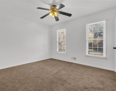 1101 Collier Road Nw - Photo Thumbnail 3