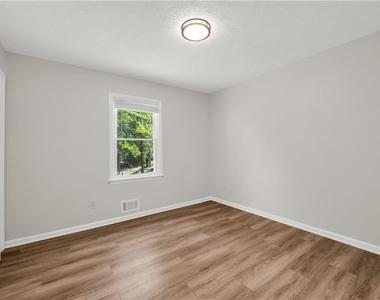 5722 Port Drive - Photo Thumbnail 12