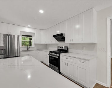 5722 Port Drive - Photo Thumbnail 20