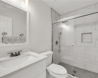 5722 Port Drive - Photo Thumbnail 11