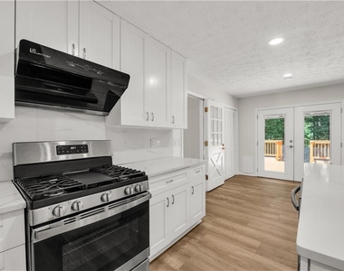 5722 Port Drive - Photo Thumbnail 24