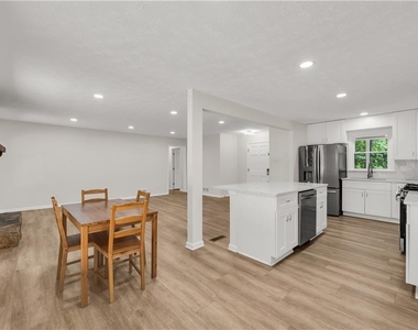 5722 Port Drive - Photo Thumbnail 21