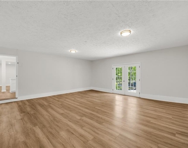 5722 Port Drive - Photo Thumbnail 30