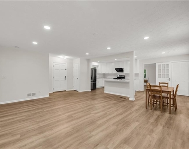 5722 Port Drive - Photo Thumbnail 22