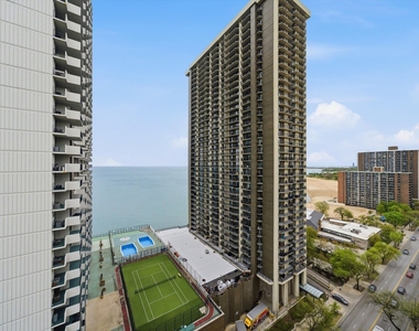 6030 N Sheridan Road - Photo Thumbnail 12
