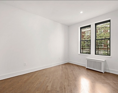 East 70th Street - Photo Thumbnail 5