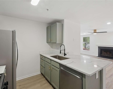 1466 Keys Crossing Drive Ne - Photo Thumbnail 10