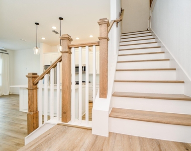 964 Lilly Flower Lane - Photo Thumbnail 8