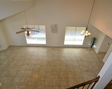 12410 Meadow Briar Drive - Photo Thumbnail 15