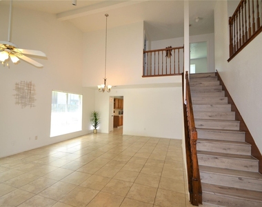 12410 Meadow Briar Drive - Photo Thumbnail 3