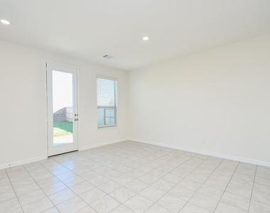 8138 Leisure Point Drive - Photo Thumbnail 19