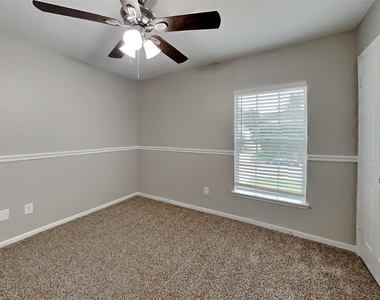 16303 Hickory Point Road - Photo Thumbnail 10