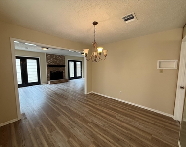 17149 Beaver Springs Drive - Photo Thumbnail 8