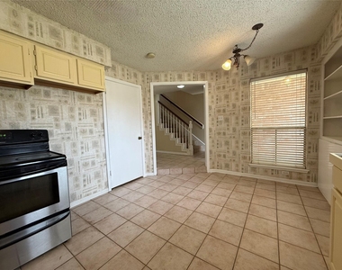 17149 Beaver Springs Drive - Photo Thumbnail 3