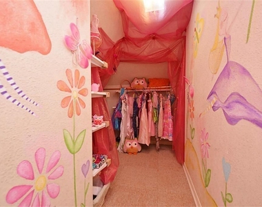 3011 Nickleby Court - Photo Thumbnail 35
