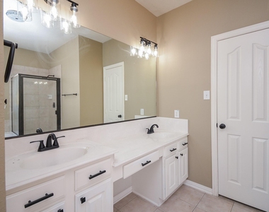 3011 Nickleby Court - Photo Thumbnail 29