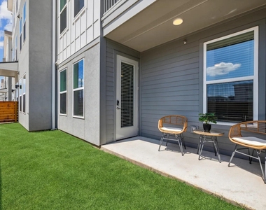 2020 Grandway Drive - Photo Thumbnail 39