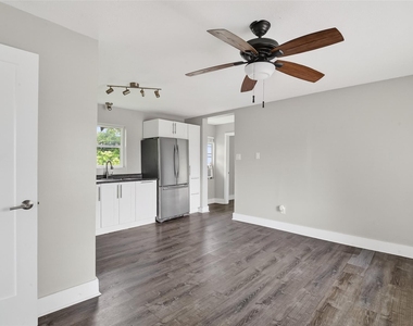 6832 Ave I - Photo Thumbnail 11
