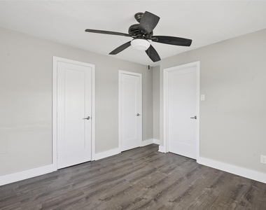 6832 Ave I - Photo Thumbnail 14