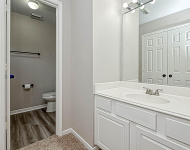 11011 Sprucedale Court - Photo Thumbnail 24