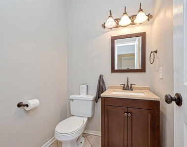 11011 Sprucedale Court - Photo Thumbnail 15