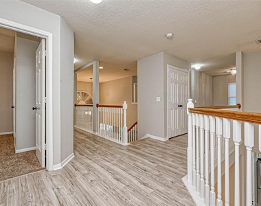 11011 Sprucedale Court - Photo Thumbnail 30