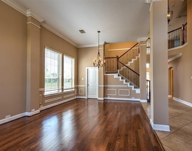 14426 Castlemaine Court - Photo Thumbnail 2