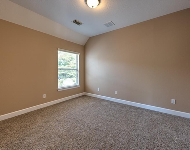 14426 Castlemaine Court - Photo Thumbnail 17