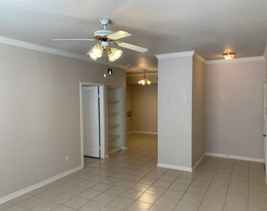 2255 Braeswood Park Drive - Photo Thumbnail 3