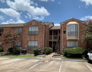 2255 Braeswood Park Drive - Photo Thumbnail 1