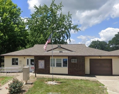 669 Oak Court Drive - Photo Thumbnail 1