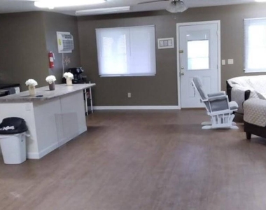669 Oak Court Drive - Photo Thumbnail 8