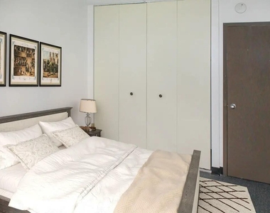 330 Main St - Photo Thumbnail 9