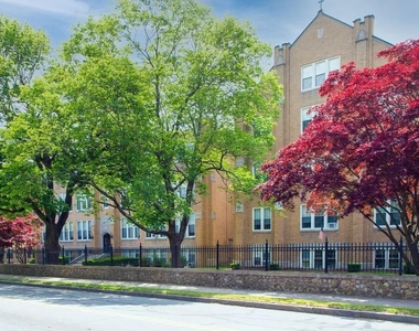 330 Main St - Photo Thumbnail 2