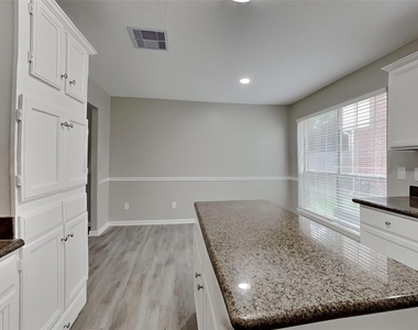 17902 Western Pass Lane - Photo Thumbnail 4