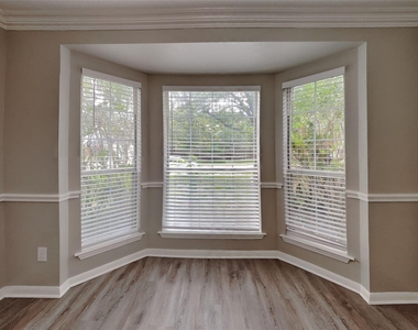 17902 Western Pass Lane - Photo Thumbnail 6