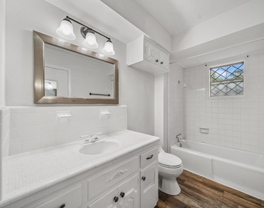 2019 N Thompson Street - Photo Thumbnail 10