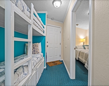6102 Seawall Boulevard - Photo Thumbnail 13